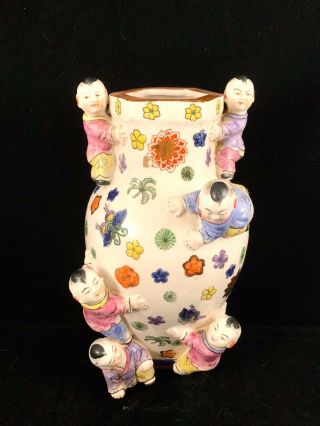 Chinese Antique Famille Rose Porcelain Vase With six kids and Qing dynasty mark 2