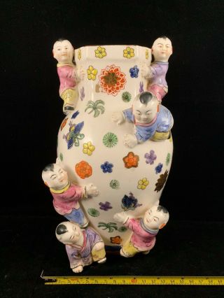 Chinese Antique Famille Rose Porcelain Vase With six kids and Qing dynasty mark 9