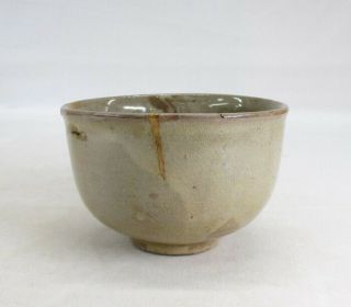 F976: REAL old Japanese pottery ware bowl called KIHARA - KARATSU over 300 years. 4