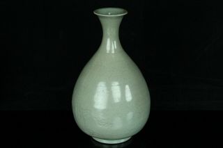 MAY072 KOREAN GORYEO DYNASTY CELADON PORCELAIN GRASS ENGRAVING BOTTLE VASE 4