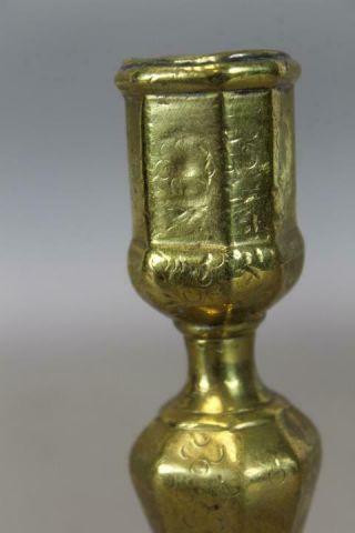 RARE 17TH C SPANISH BRASS CANDLESTICK WITH ENGRAVED DECORATION A STEPPED BASE 11