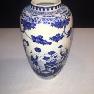 Antique Asian Chinese Japanese Blue And White Vase