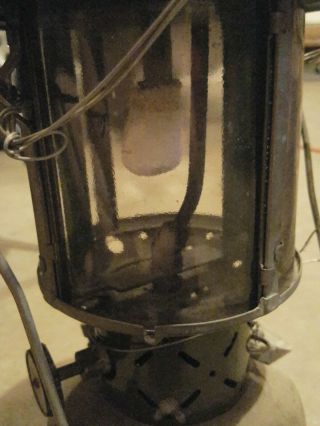 Vintage US Army Coleman Gasoline Lantern 1958 Quadrant Globe Military Spec 7