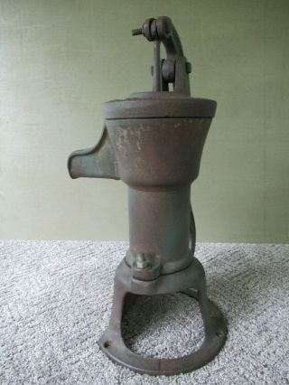 Antique Water Well Pump Vintage COLUMBIANA Ohio Cast Iron,  Green Paint 2