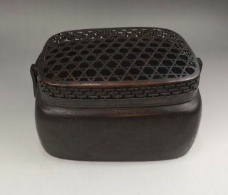A very fine Chinese early 20C bronze hand warmer 