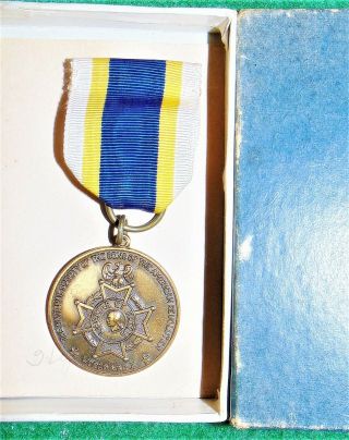 Vintage Ww2 Sons Of The American Revolution Compatriot Service Medal