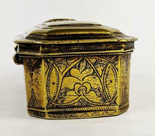 DUTCH EAST INDIES Antique GILT BRASS TOBACCO BOX 18TH CENTURY 7