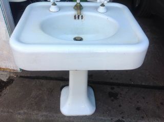 Antique Pedestal Sink 2