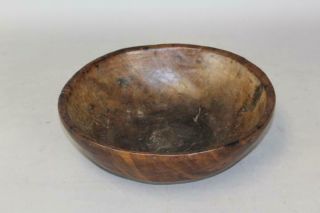 A RARE PILGRIM PERIOD 17TH C AMERICAN TURNED AND HEWN BURL BOWL IN OLD SURFACE 4
