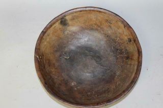 A RARE PILGRIM PERIOD 17TH C AMERICAN TURNED AND HEWN BURL BOWL IN OLD SURFACE 7