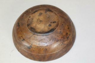 A RARE PILGRIM PERIOD 17TH C AMERICAN TURNED AND HEWN BURL BOWL IN OLD SURFACE 8