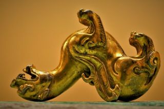 17th Century,  GILT Bronze CHINESE Pixiu Creature PAPER WEIGHT Bixie 貔貅 Feng Shui 5