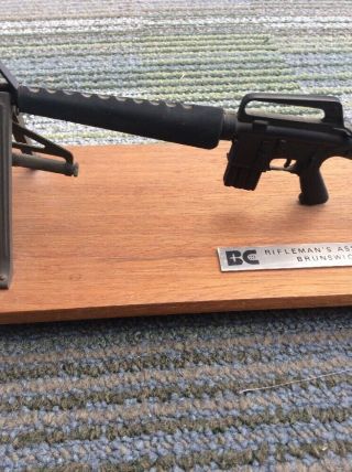 VINTAGE BRUNSWICK CORPORATION RIFLEMAN’S (RAW) SCALE DESK MODEL 7 - 1–A 4