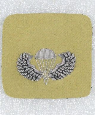 Cloth Army Badge: Airborne Jump Wings,  Basic (parachutist) - Bullion On Tan