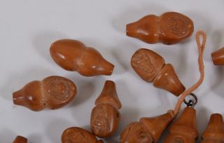 34 Antique or Vintage Chinese Carved Buddha Hediao Nut Beads 12