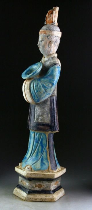SC AN XL - 49 cm - CHINESE MING DYNASTY POTTERY FIGURE OF FEMALE ATTENDANT 4