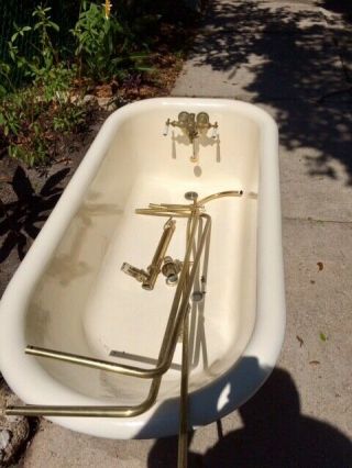 Antique Victorian 1914 Claw Foot Bathtub to pick up in Daytona Beach,  Florida 4