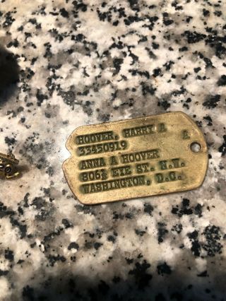 I ' ed WW2 US Medal And Pin Grouping With Dog Tag Estate Find 8