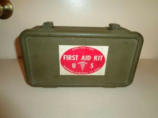 Vintage Korean War US Military First Aid Kit With Contents. 3