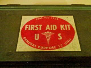 Vintage Korean War US Military First Aid Kit With Contents. 7