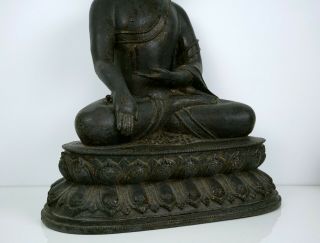 A Large Bronze Figure of Seated Shakyamuni 6