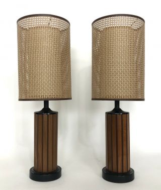 2 Mid Century Modern Gruvwood Table Lamp Pair Fiberglass Caned Double Shade