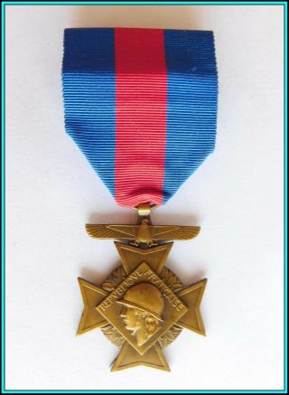 France Decoration: 1939–1945 Cross For Voluntary Military Service -