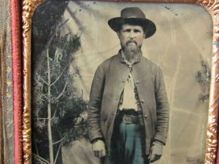 Civil War Soldier Standing In An Outdoor Scene Unusual Size Tintype Photo & Case
