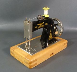 Rare Casige Germany British Zone Child ' s Sewing Mashine Toy Case Black Gold 5