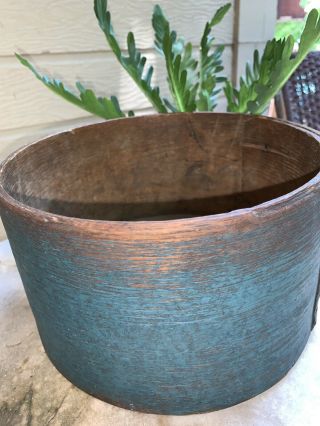 Primitive Antique Dry Grain Measure In Old Blue Paint Great Cond