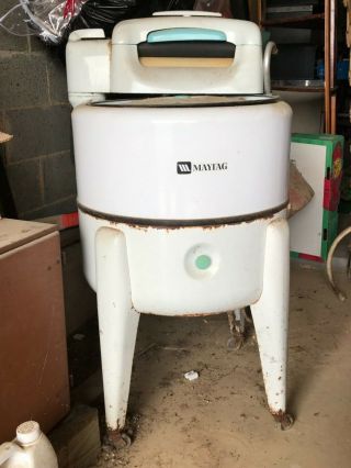 Vintage - Maytag Wringer Washing Machine