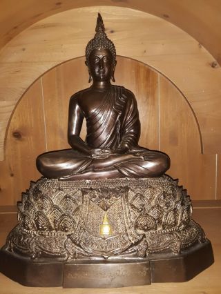 Thai Doi Suthep Heavy Bronze Seated Buddha On Stepped Base (bun)