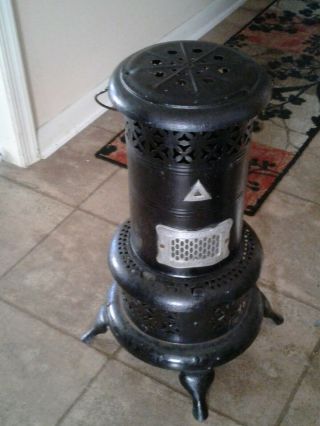 Vintage Perfection 525 Kerosene Oil Heater Stove Metal