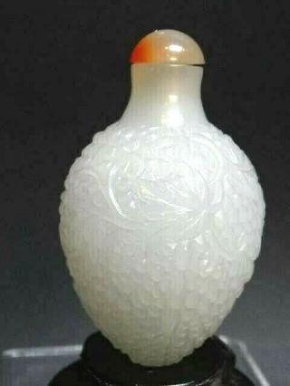Old Chinese White Jade Finely Carved Snuff Bottle