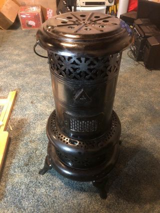 Vintage Antique Black Perfection Kerosene Oil Heater No.  525 Uses No.  500 Wick