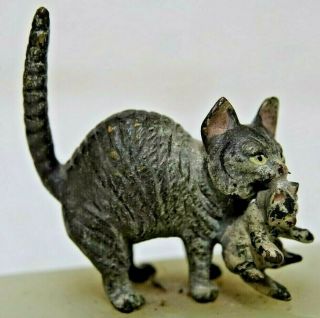 Very Fine Quality Cold Painted Bronze Cat Holding Kitten Pin Dish Very Rare L@@k