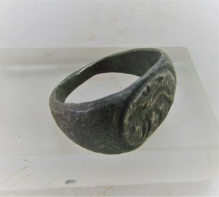 ANCIENT ROMAN SILVER SEAL RING WITH MILITARY LION ENGRAVED INTO BEZEL 2