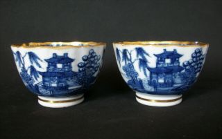 13x PIECE 18th C CHINESE EXPORT BLUE AND WHITE TEA BOWL CUP SAUCER DISH VASE A/F 6