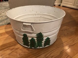 Vintage Galvanized Painted Wash Tub.  Planter.  Yard Decor