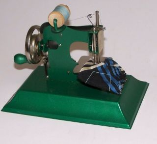 Sew Master Sewing Machine KAYanEE 550 Boxed 1950s 7