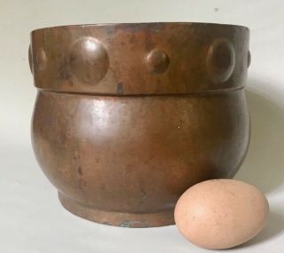 Vintage Arts & Crafts Hand Hammered Copper Pot W Circular Boss Decored Rim