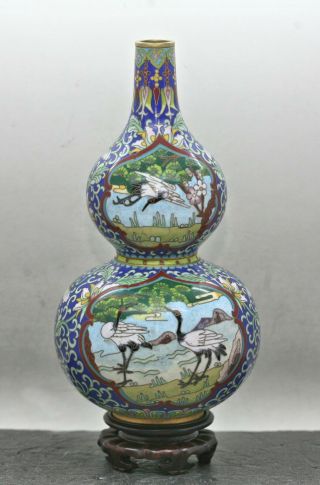 Exquisite Intricate Antique Chinese Hand Crafted Cloisonne Gourd Vase