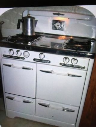 Okeefe & Merrit 1950’s Griddle In The Middle Stove