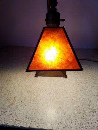 VINTAGE NYWLF Co.  CHICAGO ARTS & CRAFTS CAST METAL MICA SHADE DESK LAMP 14 