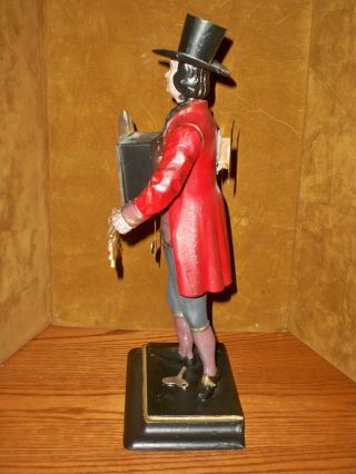 VINTAGE CAST IRON KEY WIND SHELF CLOCK OF COLONIAL STYLE FIGURE 100 9