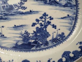 A large/beautiful Chinese 18C blue&white oval - shaped platter - Qianlong 3