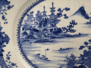 A large/beautiful Chinese 18C blue&white oval - shaped platter - Qianlong 4