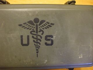 Vintage 1959 US Air Force First Aid Kit For Airmen w/booklet bandages snake bite 12