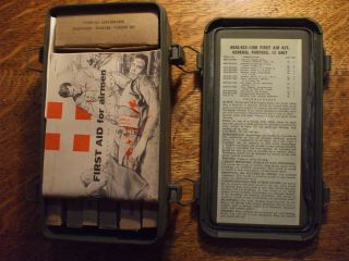 Vintage 1959 Us Air Force First Aid Kit For Airmen W/booklet Bandages Snake Bite