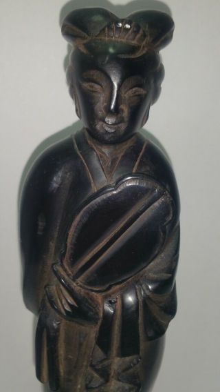 Chinese Cherry Amber Bakelite Faturan Concubine Lady With Fan Carving On Stand. 3